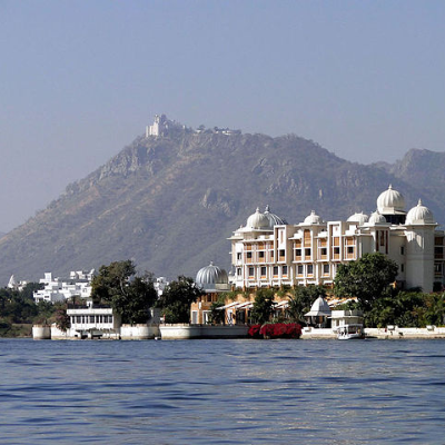 Cab from Bharatpur to Udaipur