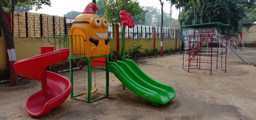 Multiplay Station in Delhi Cantt